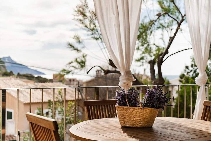 Holiday home for 8 people, with garden and balcony - 1