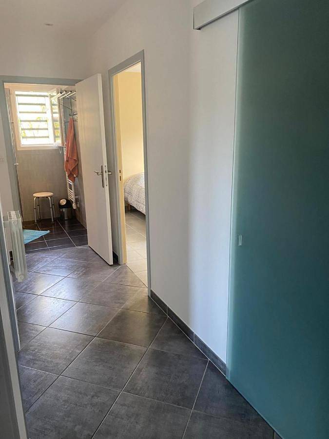 Chambre d’hôte pour 2 personnes, avec vue ainsi que piscine et jardin à Carcès - 2