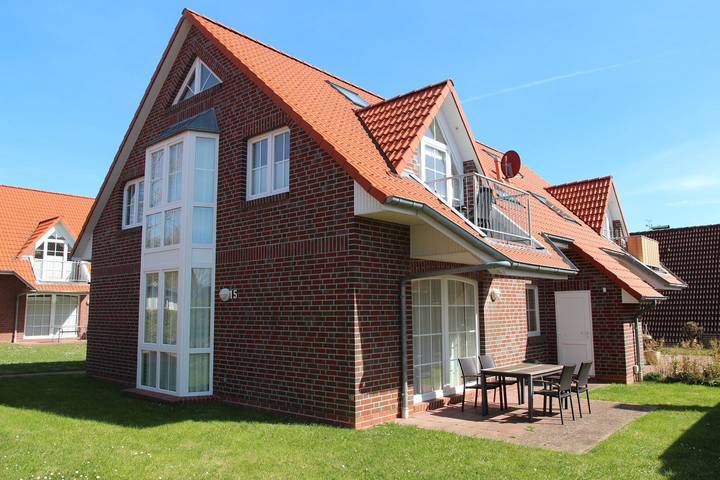 Ferienwohnung für 4 Personen, mit Terrasse und Garten in Norden - 2