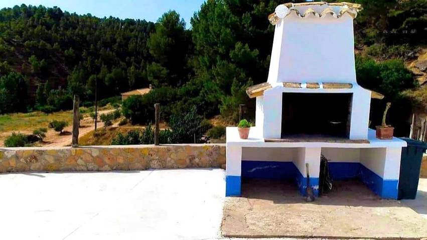 Casa de vacaciones para 32 personas, con terraza y piscina, Se admiten mascotas en La Manchuela - 2