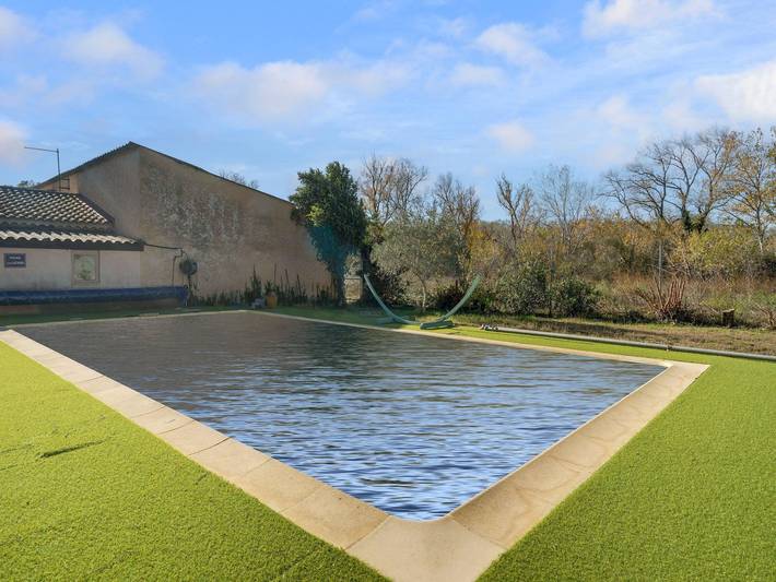 Location de vacances pour 6 personnes, avec piscine et jardin à Sauveterre - 2