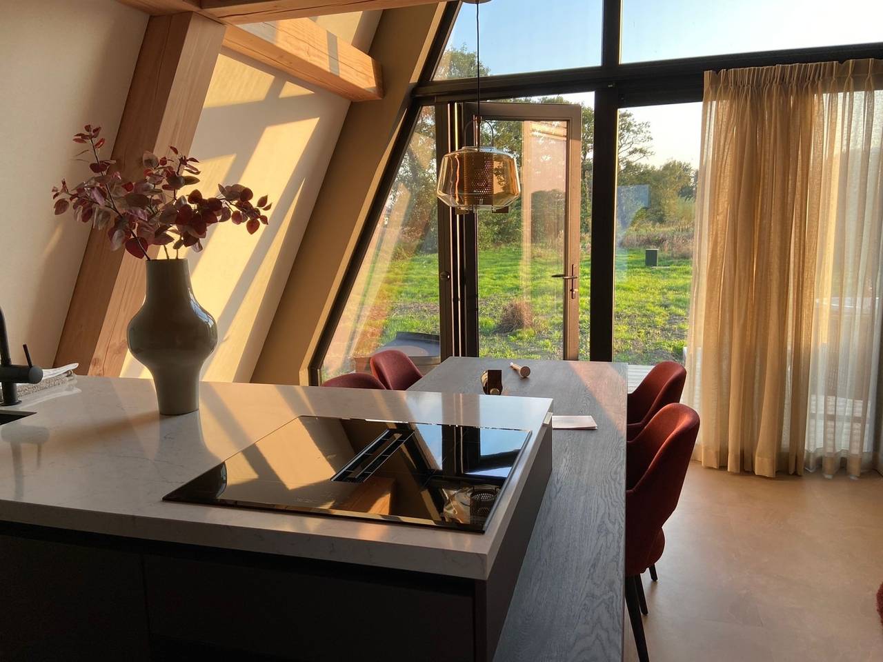 Einzigartiges Ferienhaus mit Whirlpool und Infrarotsauna, natürlicher Lage in Nordbrabant in Nordbrabant