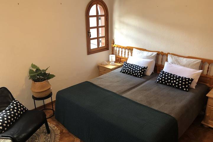 Neu!! Privates Haus auf dem Dach und kostenloser Pool, 50 Schritte vom Strand \"Rocky Point\" entfernt in Bajo del Medio (La Oliva), La Oliva