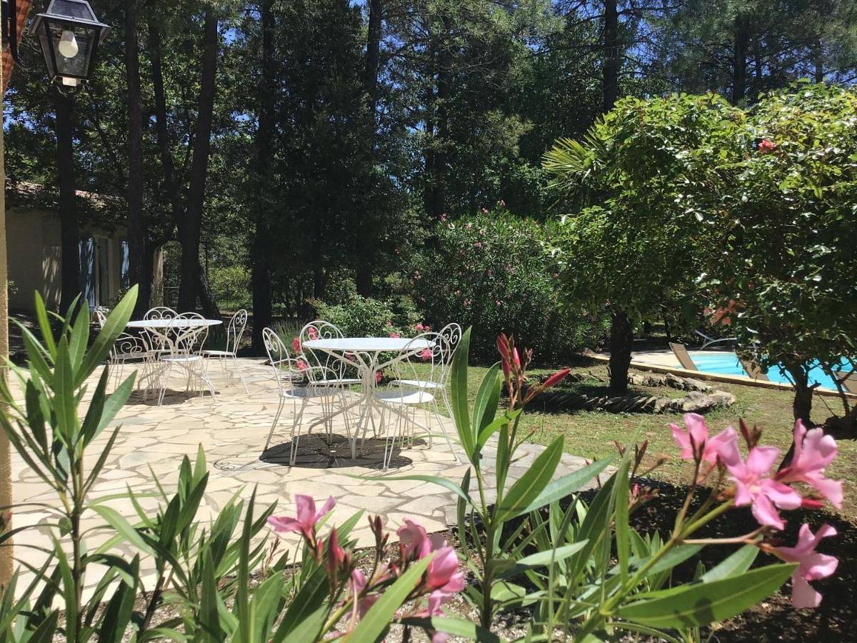 Le Clos des Cigales in Roussillon, Parc naturel régional du Luberon