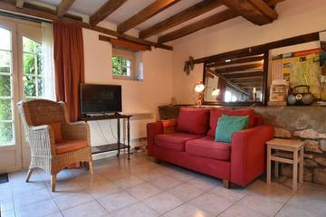 Gîte pour 3 personnes, avec jardin à Saizy