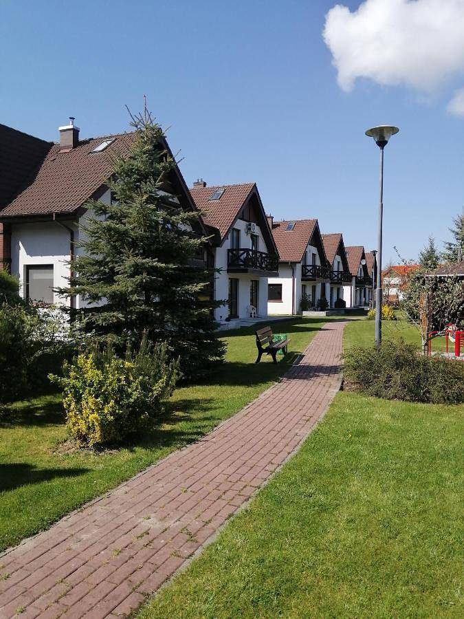 Apartament wakacyjny dla 6 osób, z basen i widok oraz balkon, zwierzęta dozwolone w Żarnowska