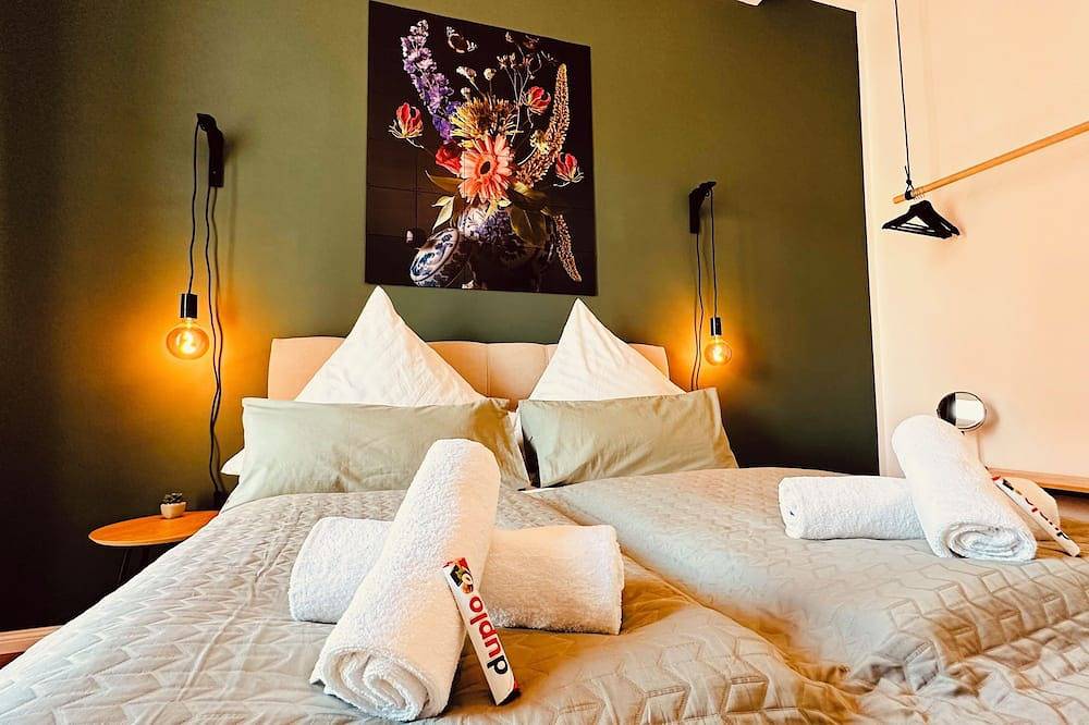 Entire apartment, Modern city apartment \"Flora\" with balcony, near city center and train station in Halle (Saale), Saale-Unstrut