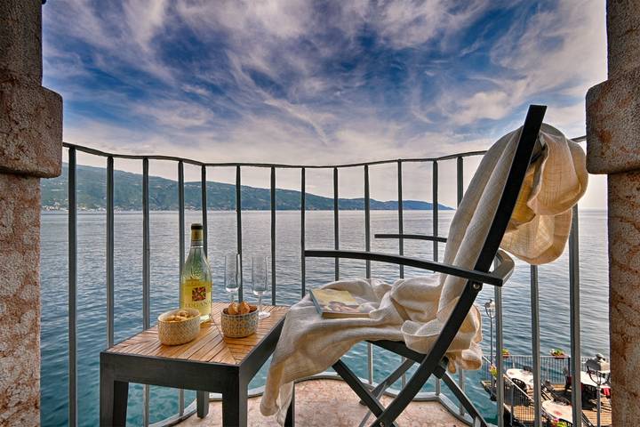 Ferienwohnung für 4 Personen, mit Balkon in Gardasee-Lombardei