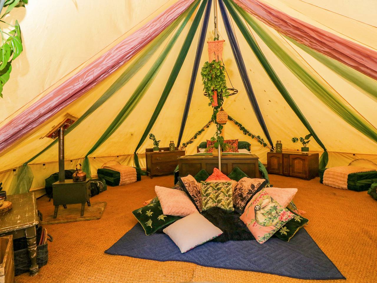 Jungle Bell Tent in Hampshire