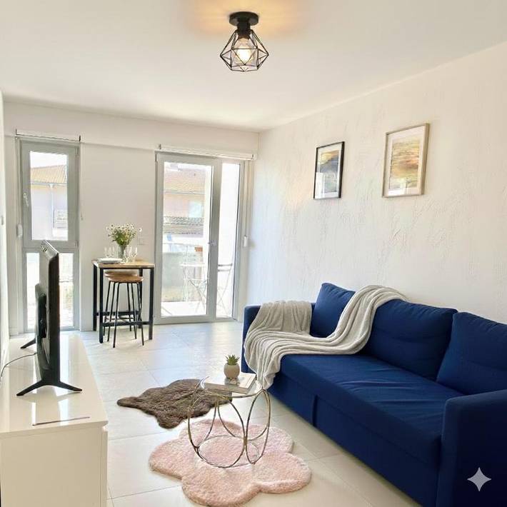 Gîte pour 2 personnes, avec balcon et vue à Ambilly