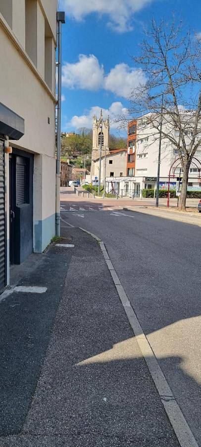Appartement entier, T1 meublé in Saint-Chamond, Parc Naturel Régional du Pilat