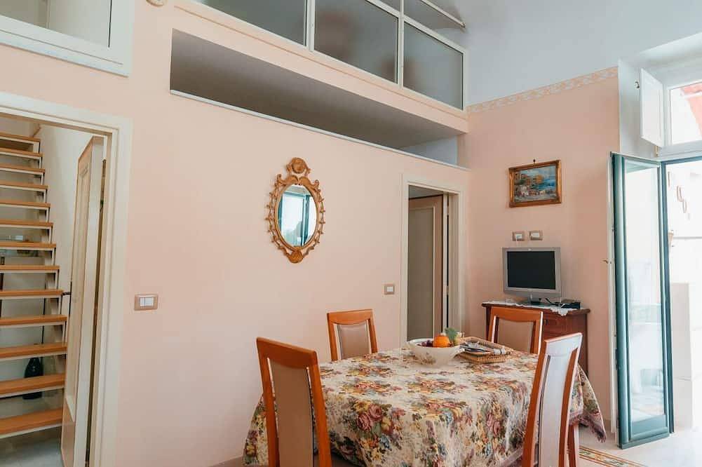 Entire apartment, Rita's house in Atrani, Sorrento Coast