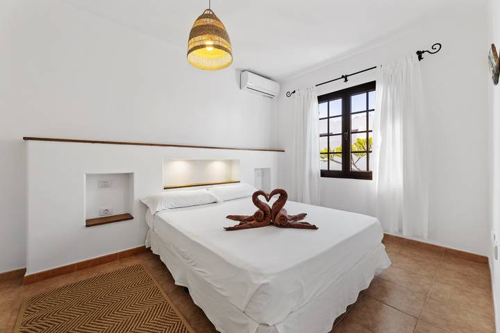 Villa 5 - Villas Lanzarote - VipVipVillas in Tías, Lanzarote