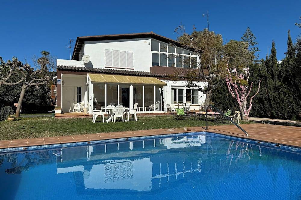 Breathe the breeze of the Mediterranean Sea: Villa Sol y Mar in Castellon de la Plana, Costa dell'Azahar