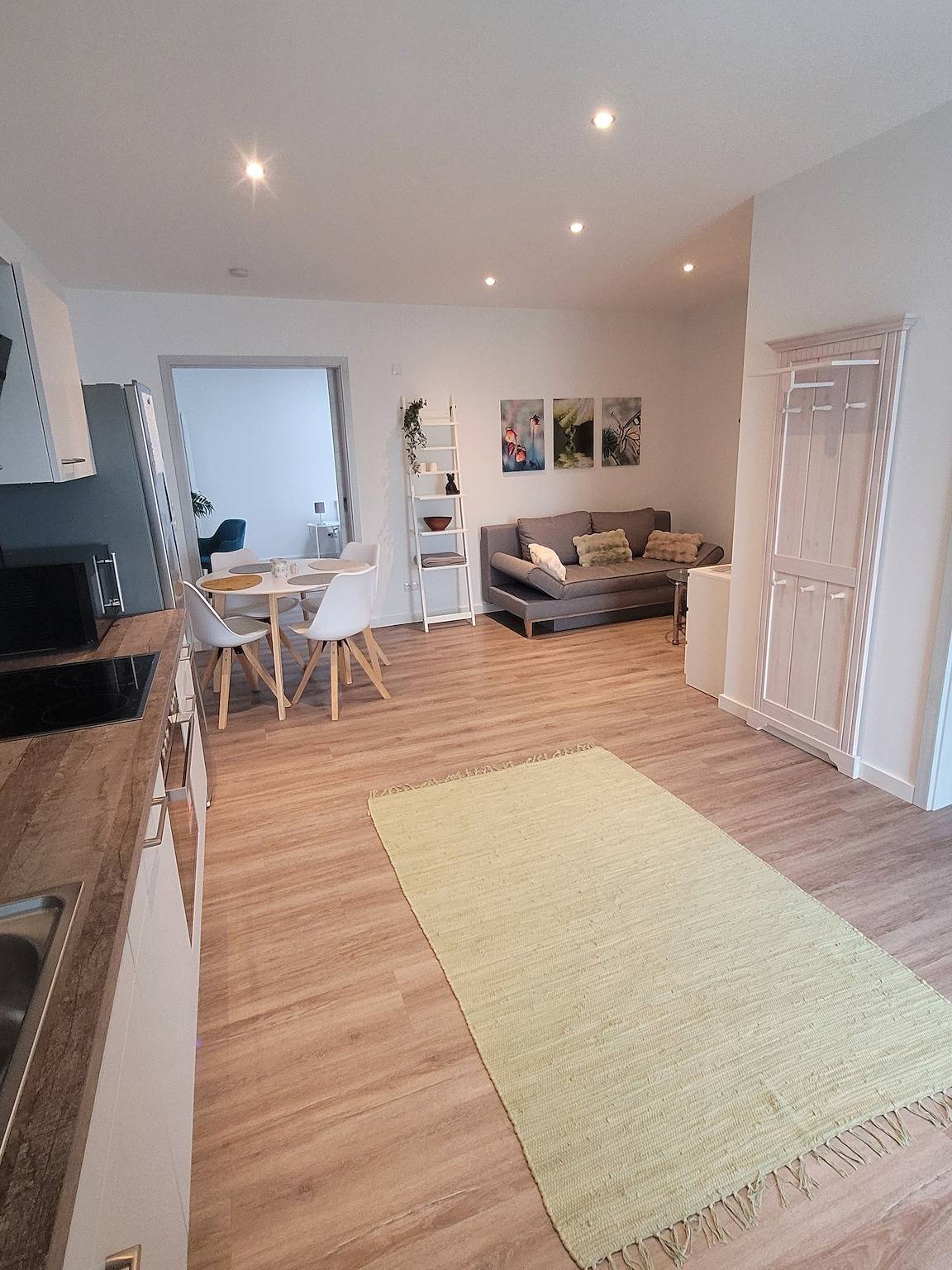Ganze Wohnung, Apartment 'Rike' mit gemeinsamer Terrasse, Gemeinschaftsgarten und Wlan in Oesterdeichstrich, Dithmarschen