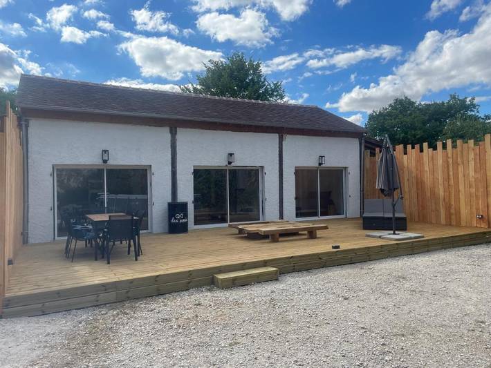 Maison de vacances pour 5 personnes, avec terrasse ainsi que jacuzzi et piscine
