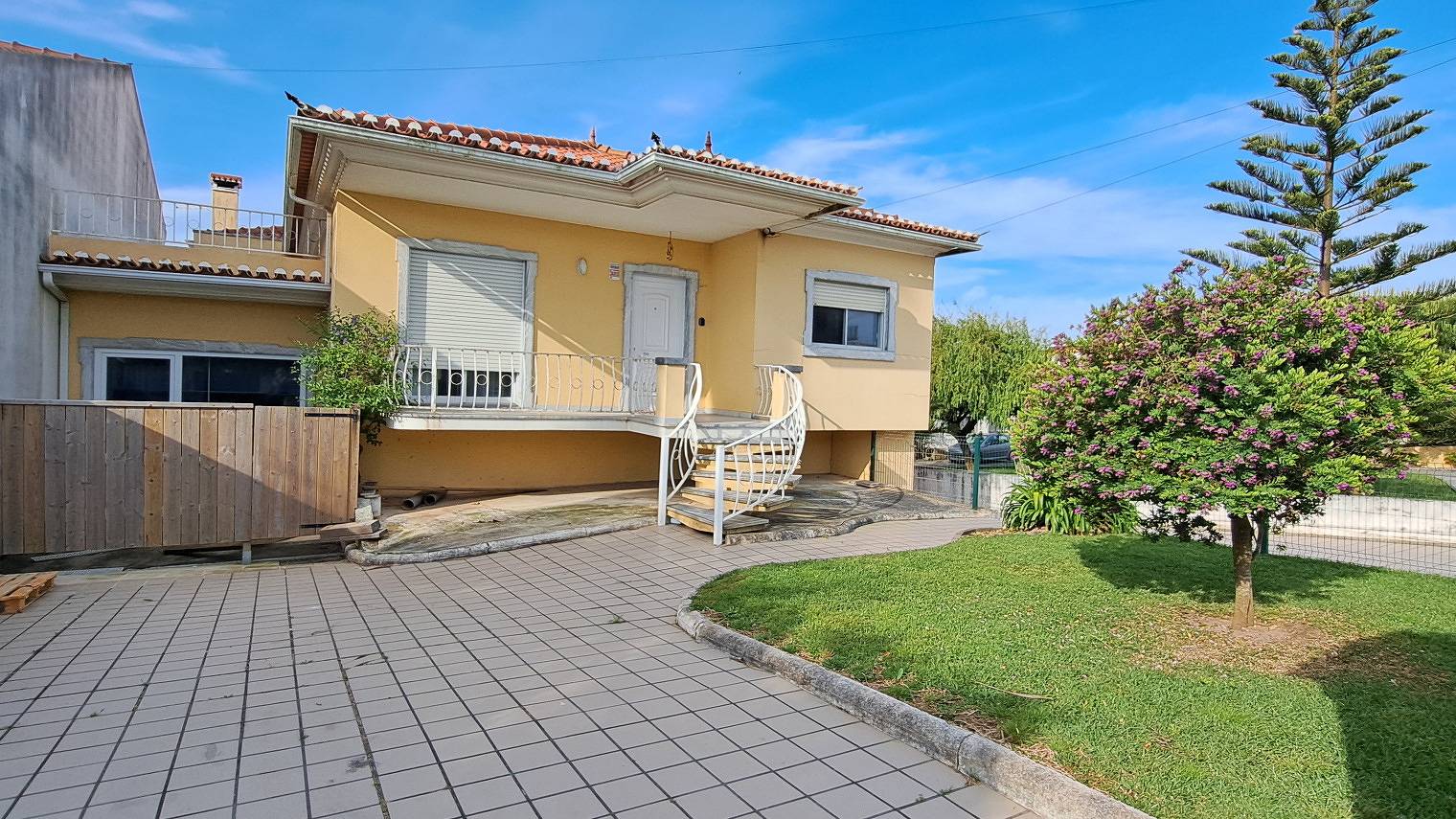 Ganze Ferienwohnung, Haus Roda - Ferienwohnung in Praia Areia Branca in Praia da Areia Branca, Lourinhã