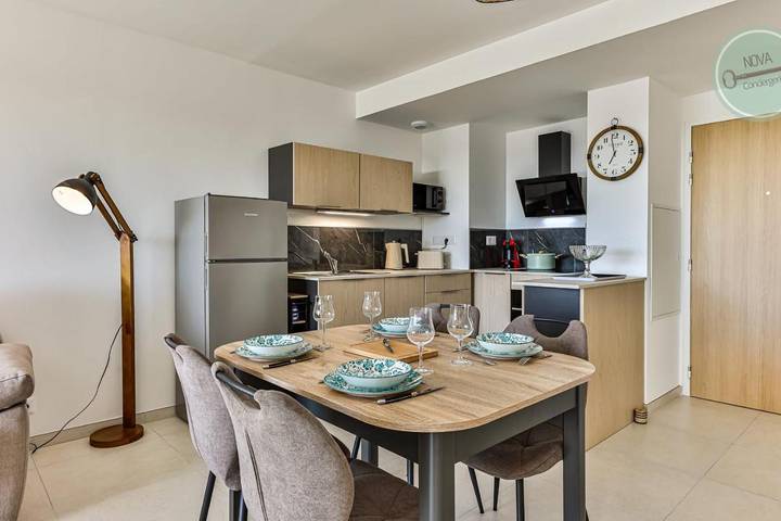 Location de vacances pour 2 personnes, avec balcon dans Office De Tourisme De Saint Hilaire De Riez - 2