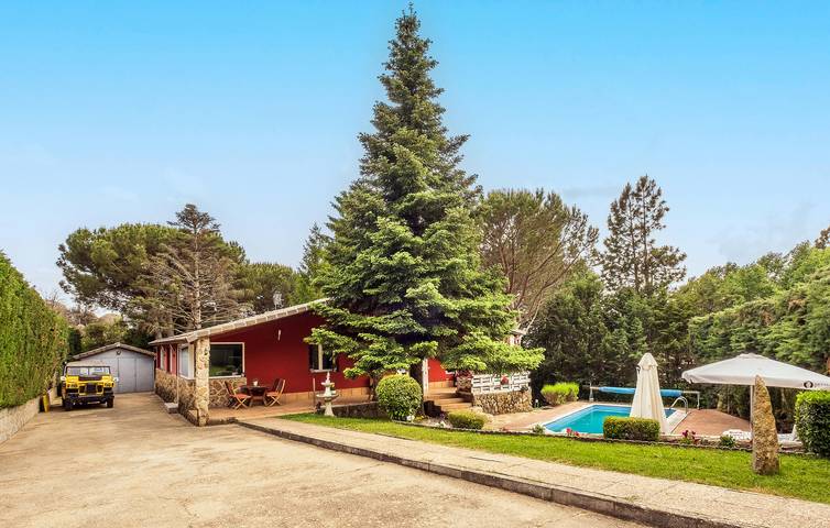 Gemütliche Wohnung mit Pool und Garten in der Nähe von Mataelpino in El Boalo, Área Metropolitana de Madrid