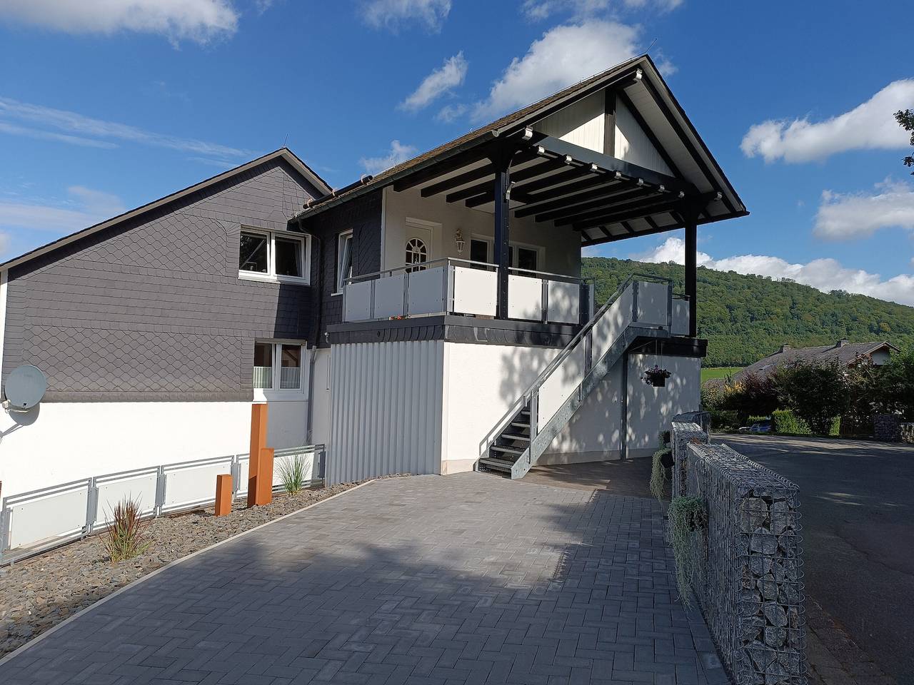 Entire apartment, Apartment 'Zweite Heimat' with Balcony and Wi-Fi in Schmallenberg, Hochsauerlandkreis