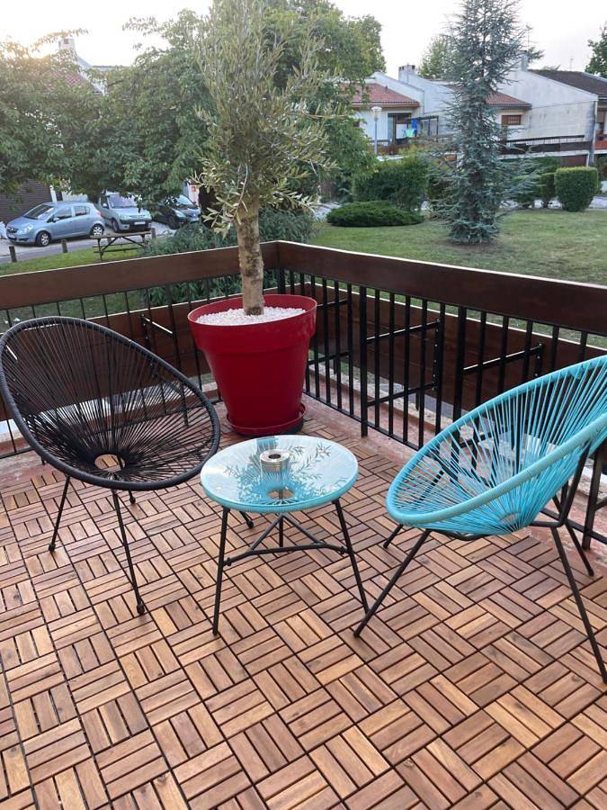 Gîte pour 2 personnes, avec terrasse ainsi que vue et jardin à Ris-Orangis - 2