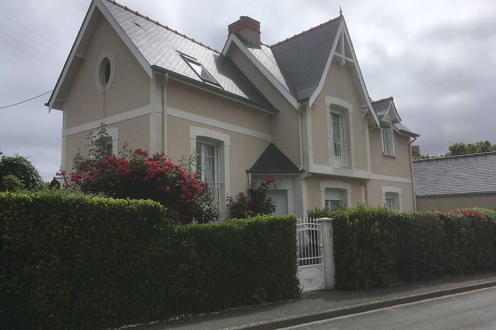 St-Malo seaside house - Cl 3* 100 m from the beach, 30 km from Mont St Michel in Saint-Malo, Saint-Malo region
