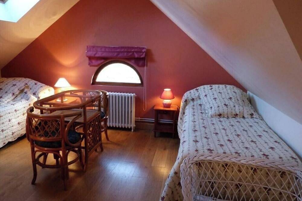 Gîte Les Glycines, escapade en Sologne, nature & détente à 10 min de Chambord in Crouy-sur-Cosson, Sologne
