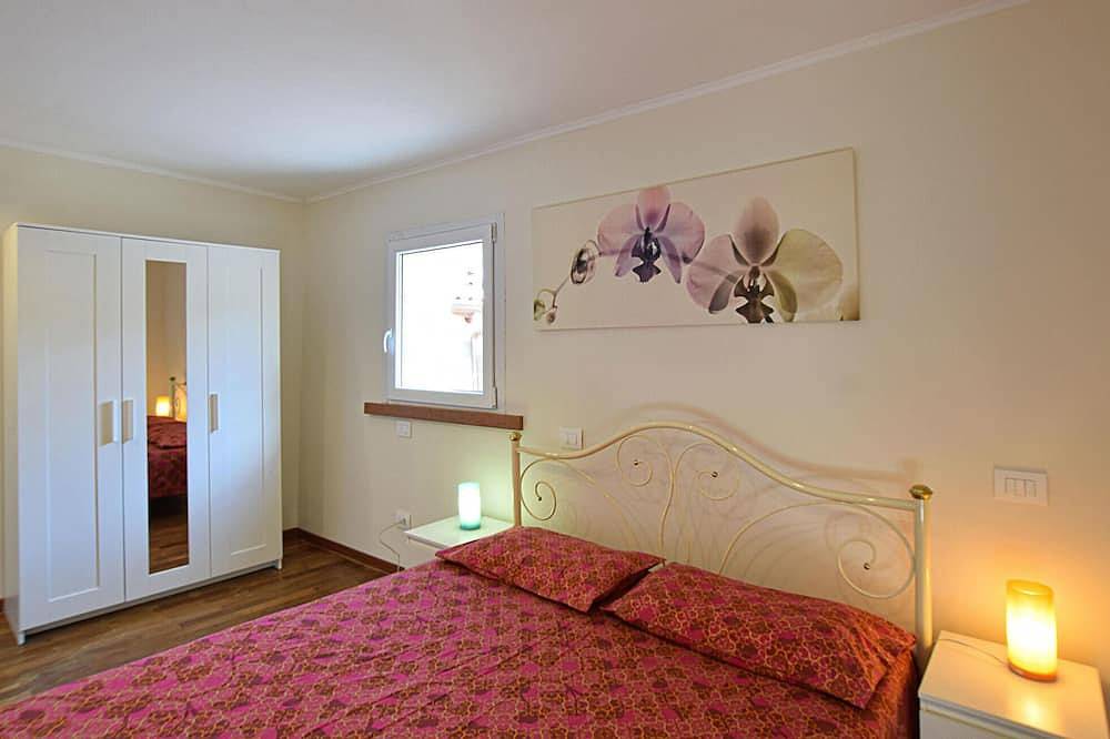 Appartamento intero, 2 bedroom gorgeous apartment in Monte Isola in Peschiera Maraglio, Monte Isola