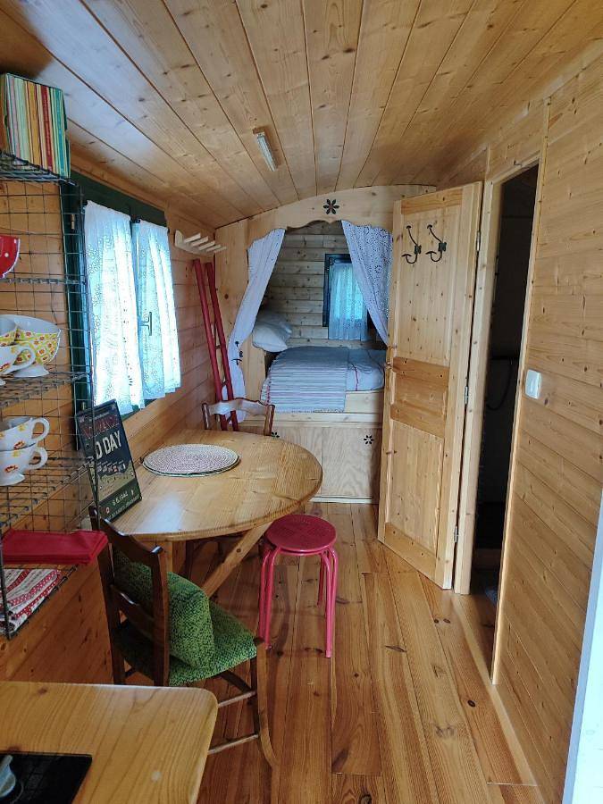 Camping pour 4 personnes, avec jardin ainsi que terrasse et vue dans le Calvados - 3