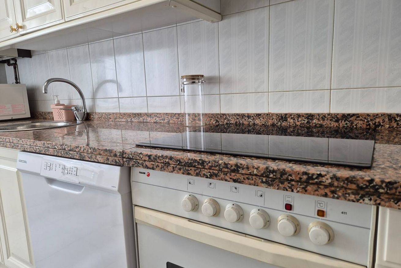 Geheel appartement, 145sqm Apt: Wi-Fi, Full Kitchen, Washer/Dryer, Long Stays in Arriondas, Cornisa Cantábrica (Spanje)