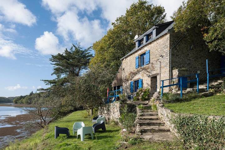 Location de vacances pour 6 personnes, avec vue sur le lac ainsi que vue et jardin à Riec-sur-Bélon - 3