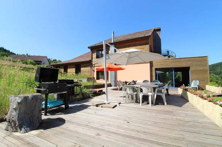 Maison de vacances pour 18 personnes, avec Terrasse et Jardin ainsi que Piscine et Sauna