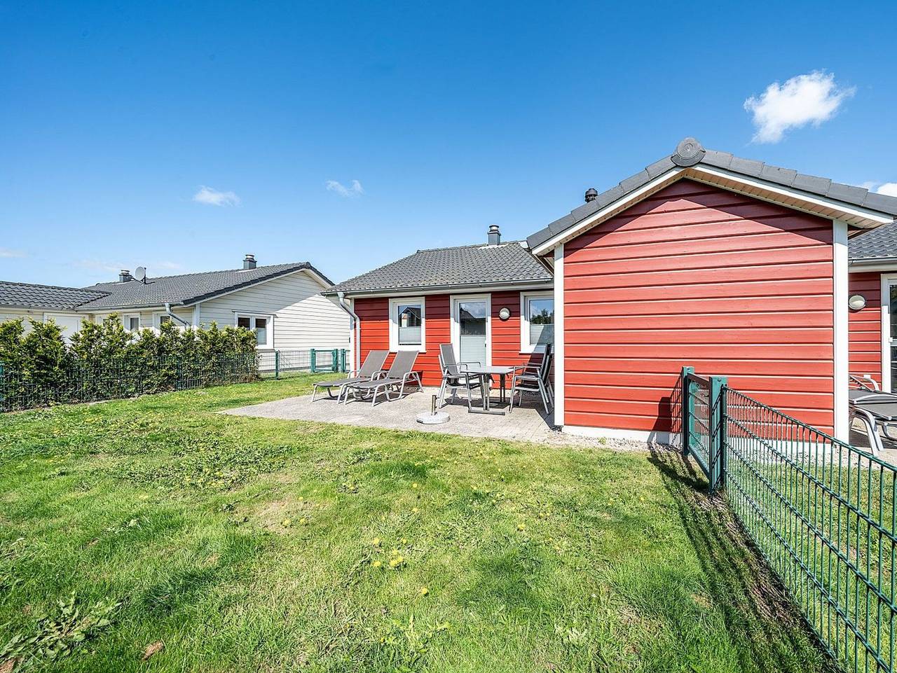 Ganze Ferienwohnung, Strandschnecke 6 - Kleines Nordseehaus mit Charme - Doppelhaushälfte mit Kamin & Terrasse (Ht in Dagebüll, Nordseeküste