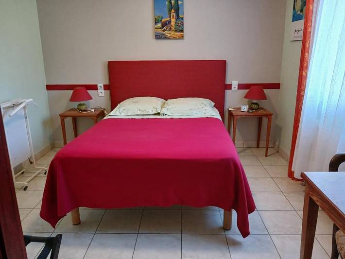 Location de vacances pour 3 personnes, avec jardin et vue à Meyrals