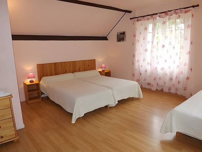 Chambre d’hôte pour 3 personnes, avec Jardin