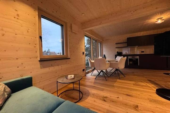 Ferienwohnung für 5 Personen, mit Whirlpool und Garten, mit Haustier in Konstanz