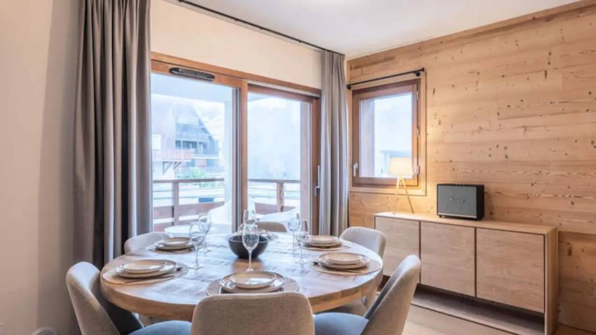 Gîte pour 9 personnes, avec Balcon dans Office de Tourisme de l'Alpe d'Huez - 3