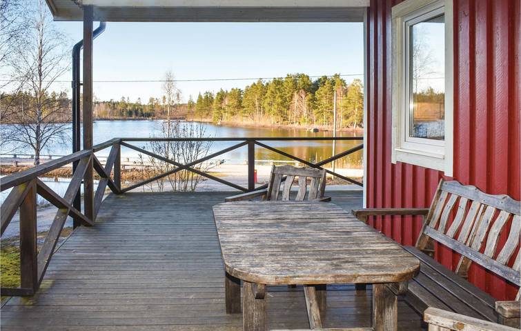 Hus för 6 Personer med sjöutsikt in Holmsjö, Svenska Östersjön