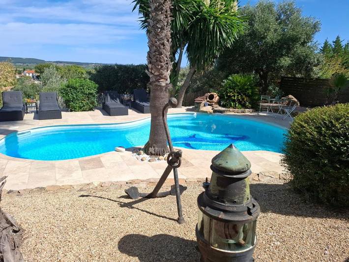 Location de vacances pour 8 personnes, avec jardin ainsi que piscine et vue à Roujan - 2