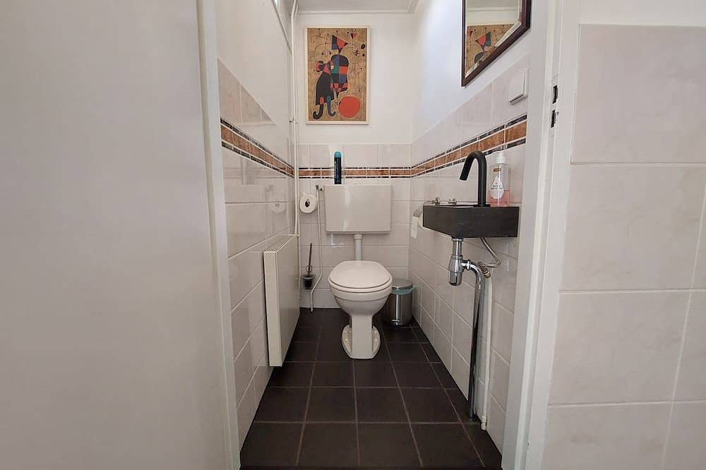 Ferienhaus für 7 Personen am Wasser in Uitwellingerga in Uitwellingerga, Friesland