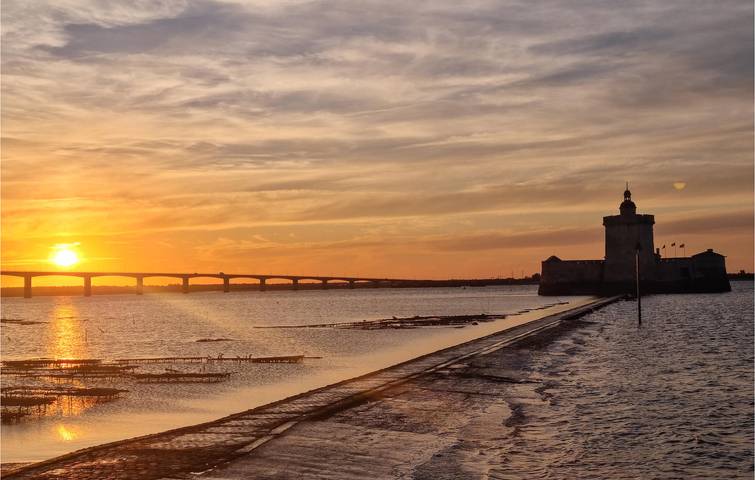 Gîte pour 2 personnes, avec terrasse dans Plage de Foncillon - 2
