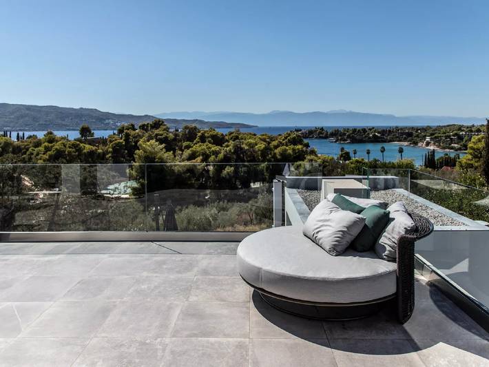 Location de vacances pour 13 personnes, avec Vue sur l’océan et Balcon ainsi que Terrasse et Jardin à Porto Heli - 2