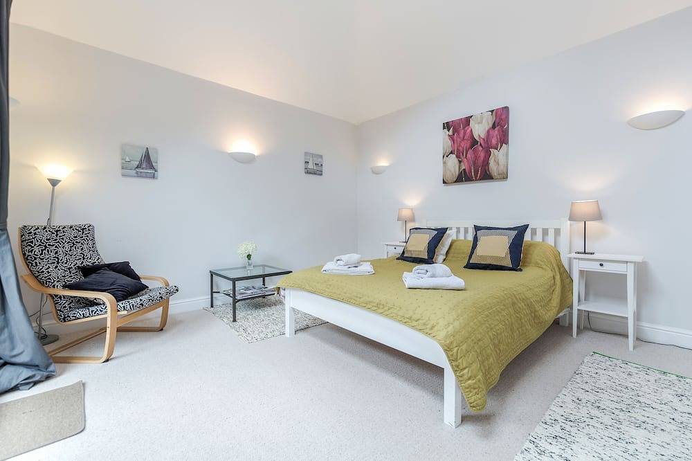 Entire apartment, Contemporary apartment in central Winchester in Winchester, South Downs