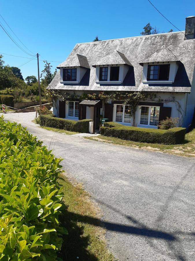 Gîte pour 6 personnes, avec jardin à Houtteville
