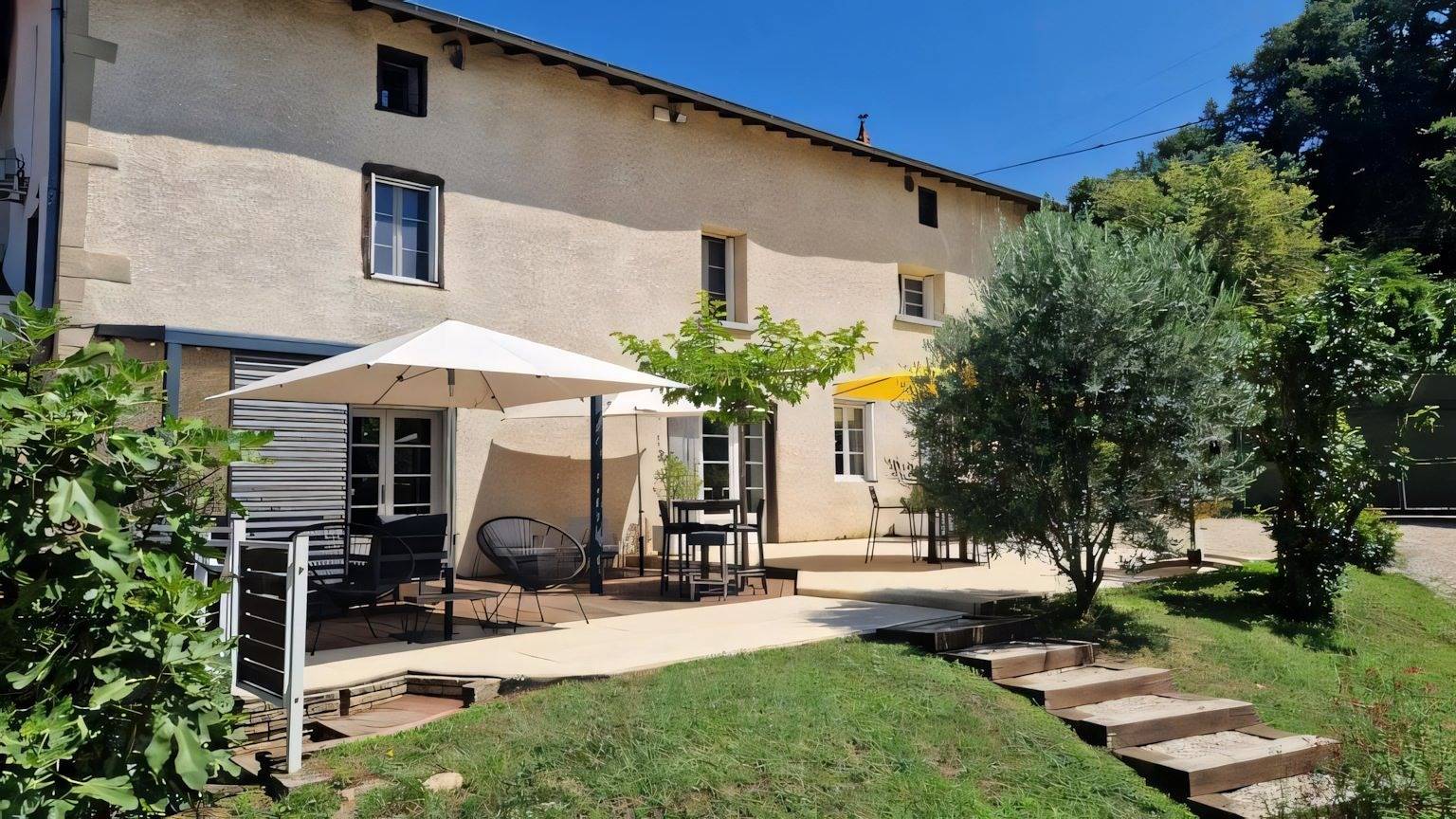 Chambres d'hôtes Chez Carole & Lionel - Chambre 1er étage in Reventin-Vaugris, Région de Vienne