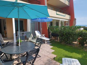 Gîte pour 6 personnes, avec balcon et piscine dans Plage Lazaret