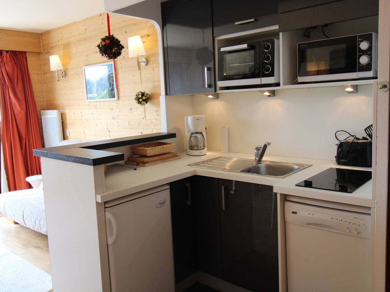 Geheel appartement, Avoriaz - Duplex for 6 with balcony and Wifi in Morzine, Les Portes du Soleil