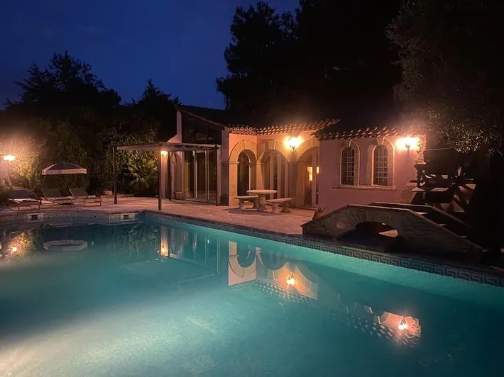 Casa de vacaciones para 4 personas, con jardín además de vistas y piscina - 1