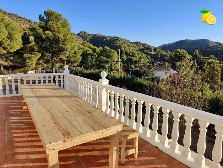 Casa rural para 12 personas, con piscina además de vistas y jardín en Campo de Turia - 4