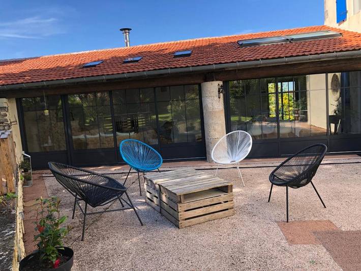 Gîte pour 2 personnes, avec jardin et vue dans La Devise - 2
